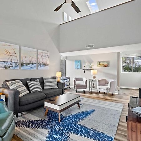 Coastal Oasis With Pool - Walk To Coligny Beach Park Hilton Head Island Buitenkant foto