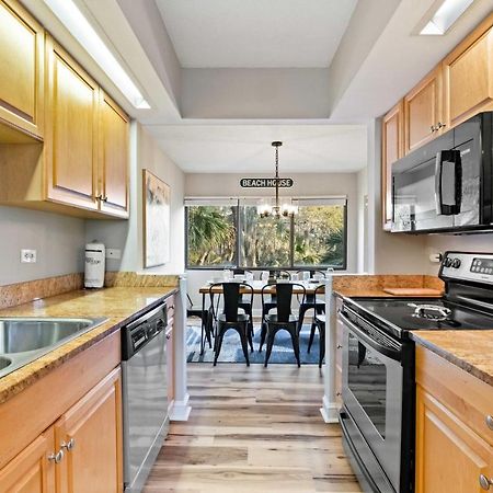 Coastal Oasis With Pool - Walk To Coligny Beach Park Hilton Head Island Buitenkant foto