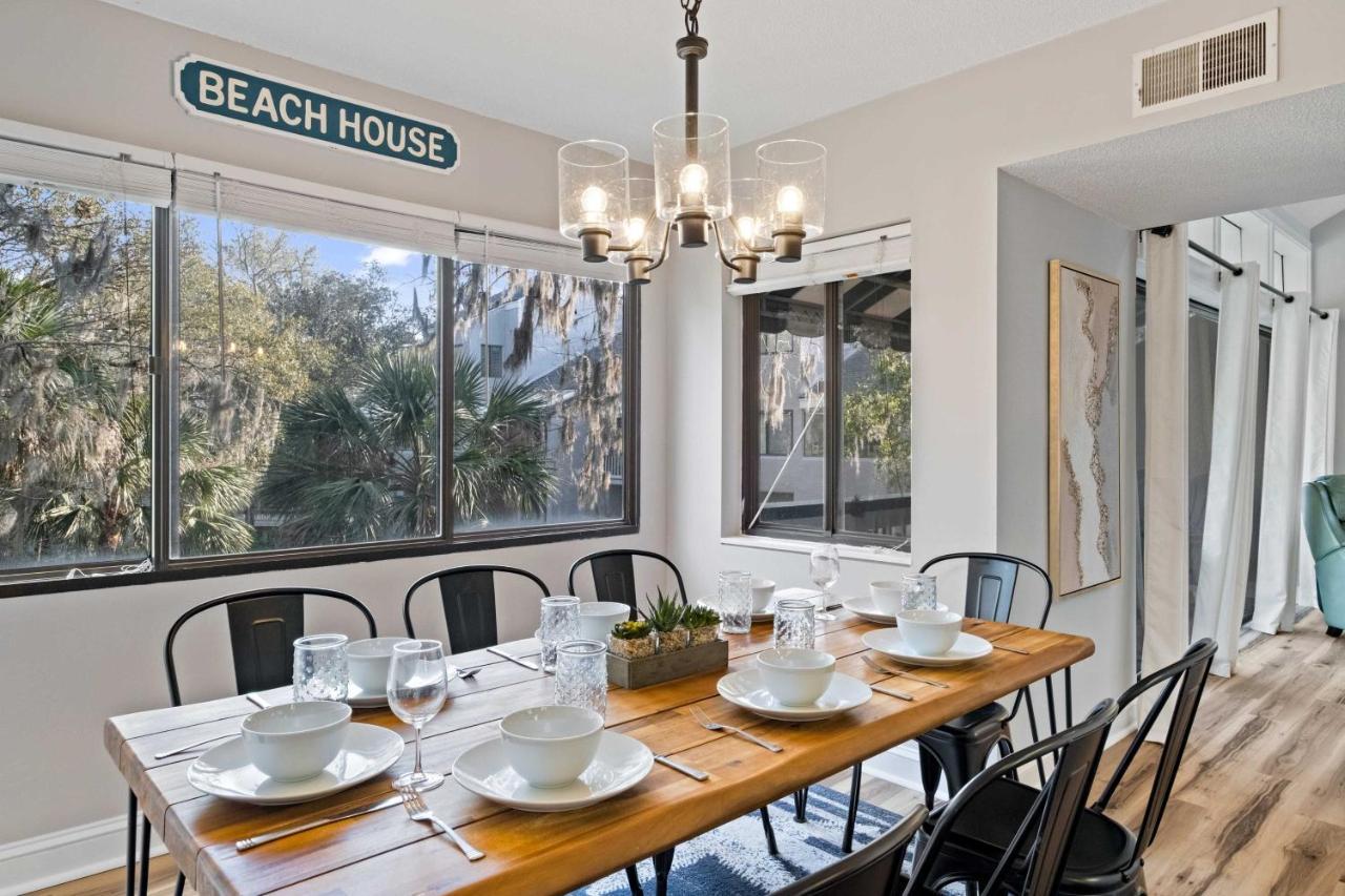 Coastal Oasis With Pool - Walk To Coligny Beach Park Hilton Head Island Buitenkant foto